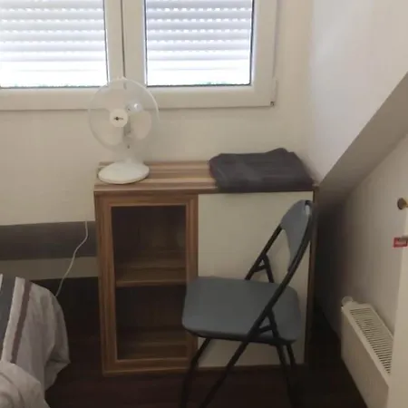 Prince, Nur Fuer Handwerker Auch Langfristig, Naehe Ingolstadt Homestay *