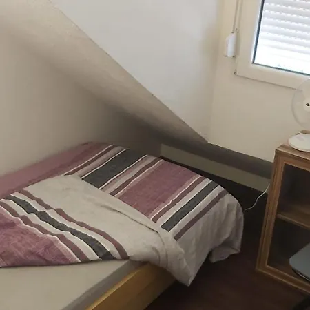 Homestay Prince, Nur Fuer Handwerker Auch Langfristig, Naehe Ingolstadt *