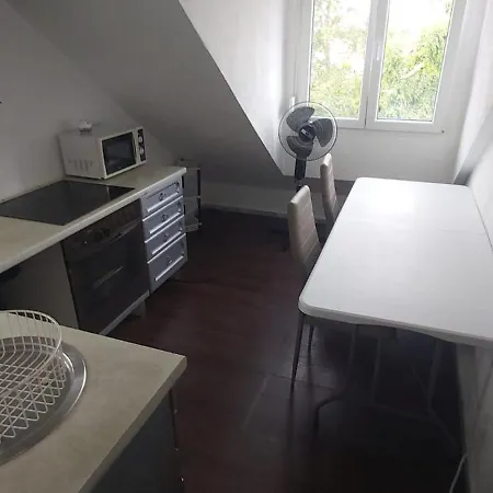 Prince, Nur Fuer Handwerker Auch Langfristig, Naehe Ingolstadt Homestay